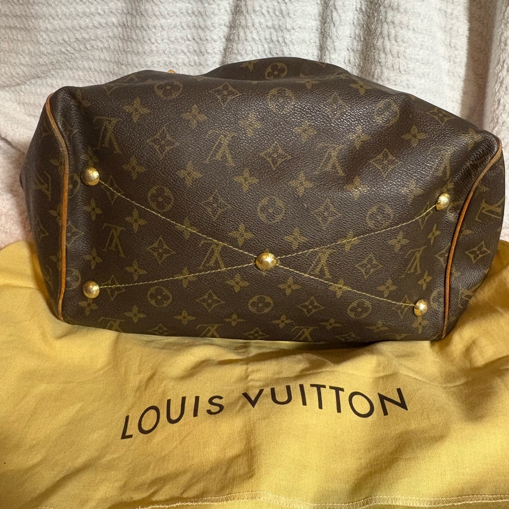 Louis Vuitton Tivoli GM Brown Monogram Tote - Picture 10 of 16